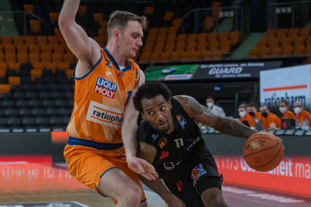 泰国队一直 泰国队一直