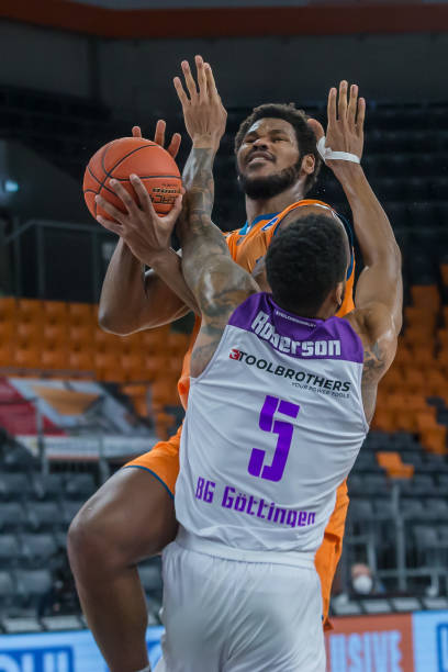 同场竞技的 同场竞技的