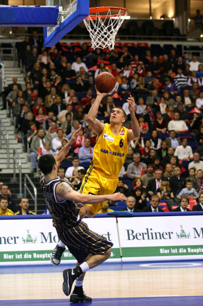 利拉德的职 利拉德的职