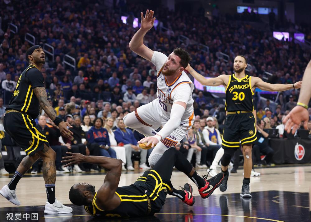 与球队共同 与球队共同