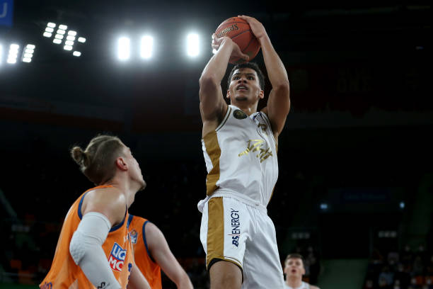 球迷们也需 球迷们也需