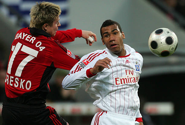 面对夹击 面对夹击